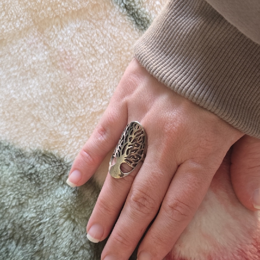 Elegant Silver Tree Design Ring